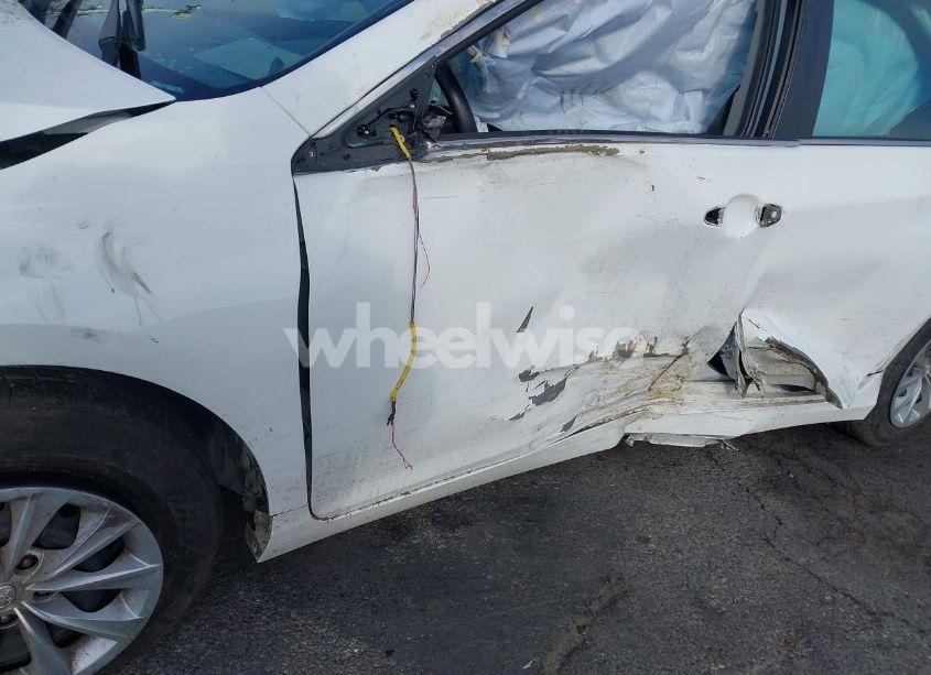 Photo 16 of 2016 Toyota Camry LE (VIN 4T4BF1FK9GR523978)