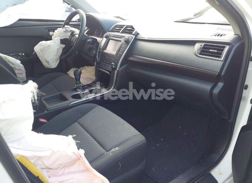 Photo 5 of 2016 Toyota Camry LE (VIN 4T4BF1FK9GR523978)