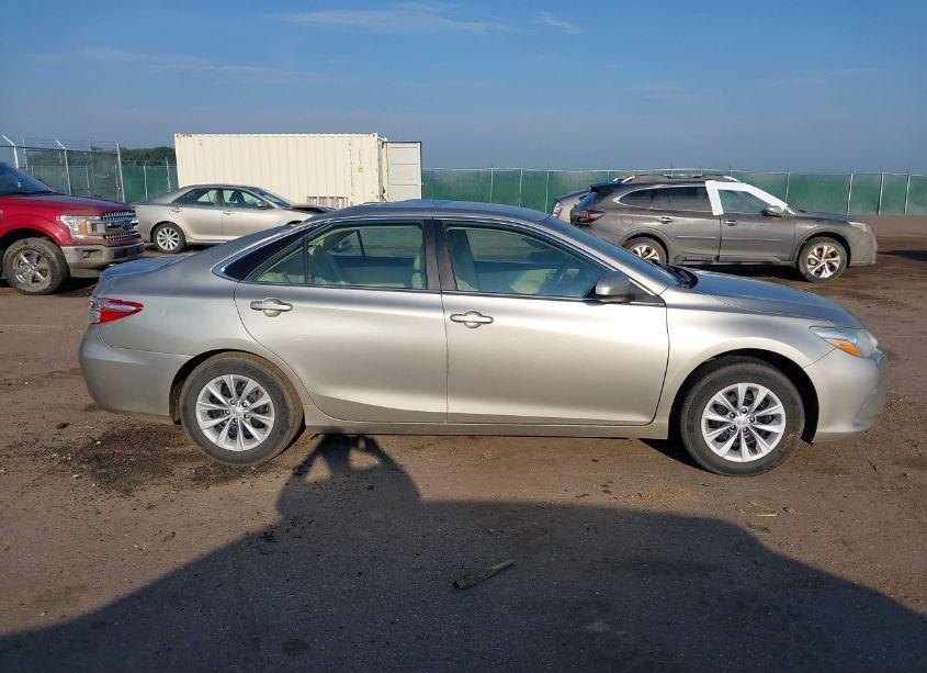Photo 13 of 2016 Toyota Camry LE (VIN 4T4BF1FK9GR544751)