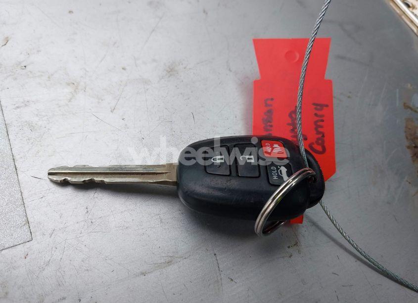 Photo 11 of 2016 Toyota Camry LE (VIN 4T4BF1FK9GR548167)