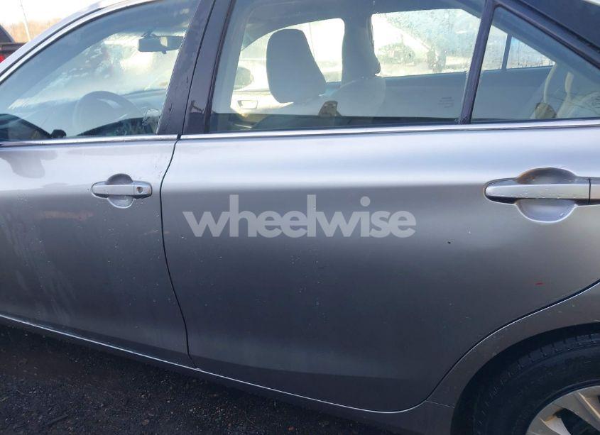 Photo 14 of 2016 Toyota Camry LE (VIN 4T4BF1FK9GR558844)