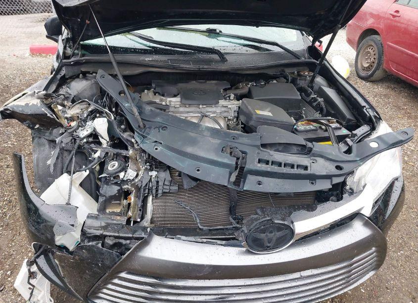 Photo 10 of 2016 Toyota Camry XLE (VIN 4T4BF1FK9GR560254)