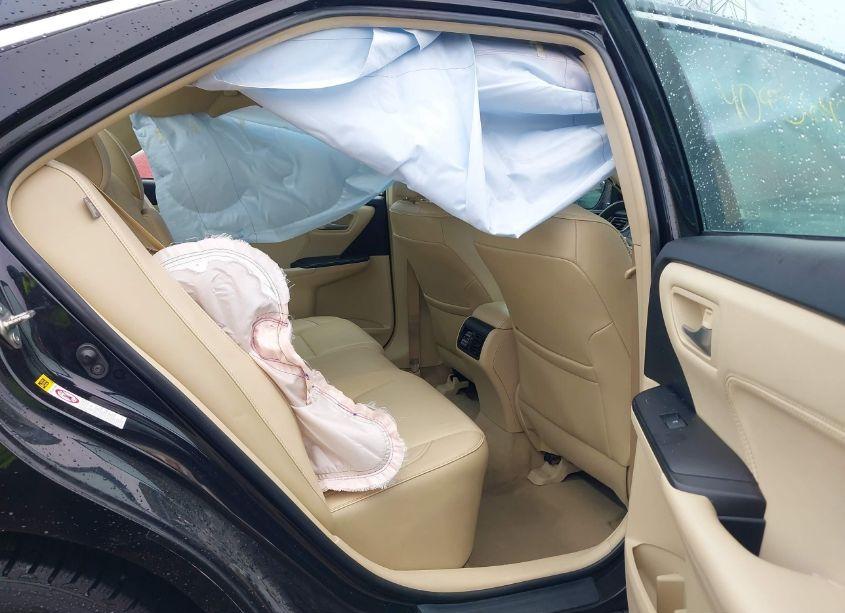 Photo 8 of 2016 Toyota Camry XLE (VIN 4T4BF1FK9GR560254)