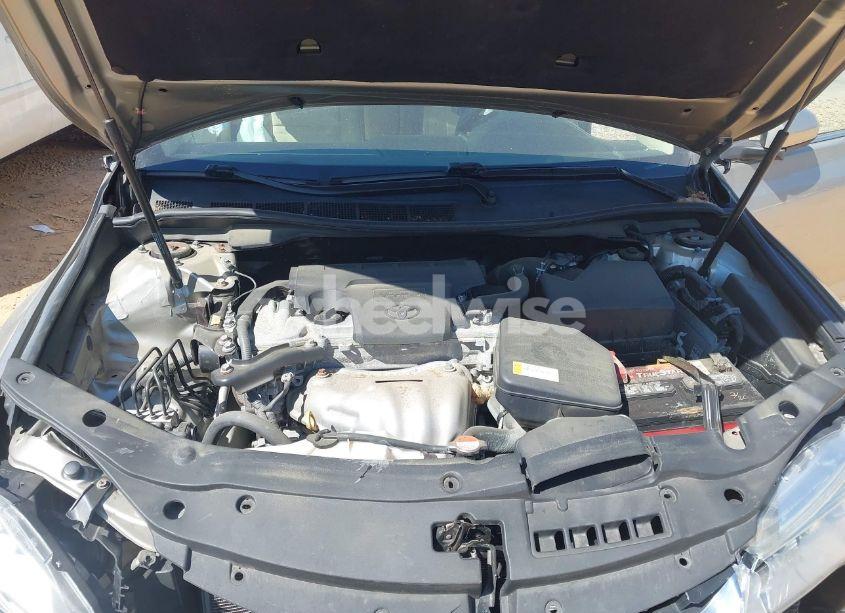 Photo 10 of 2016 Toyota Camry XLE (VIN 4T4BF1FK9GR565244)