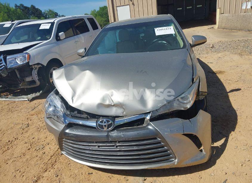 Photo 11 of 2016 Toyota Camry XLE (VIN 4T4BF1FK9GR565244)