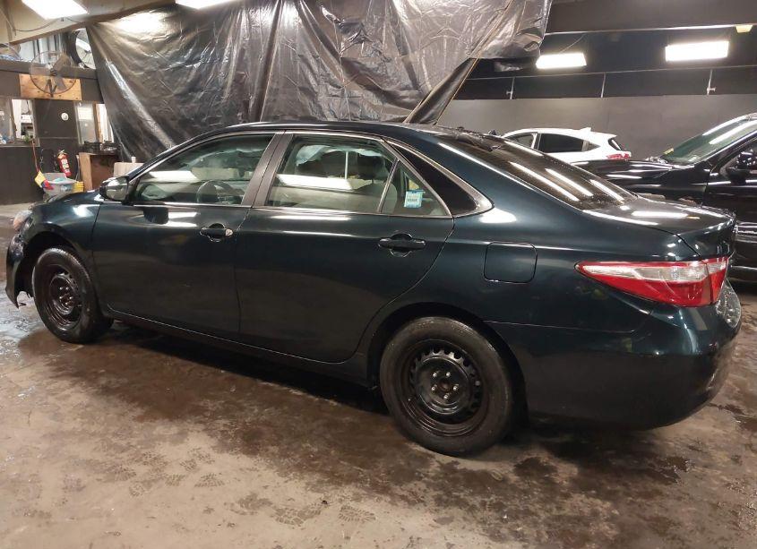 Photo 3 of 2016 Toyota Camry LE (VIN 4T4BF1FK9GR570895)