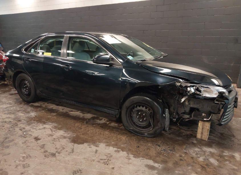 Photo 6 of 2016 Toyota Camry LE (VIN 4T4BF1FK9GR570895)