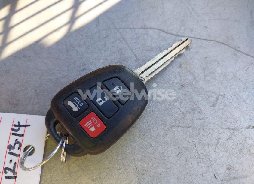 Photo 11 of 2012 Toyota Camry LE (VIN 4T4BF1FKXCR205863)