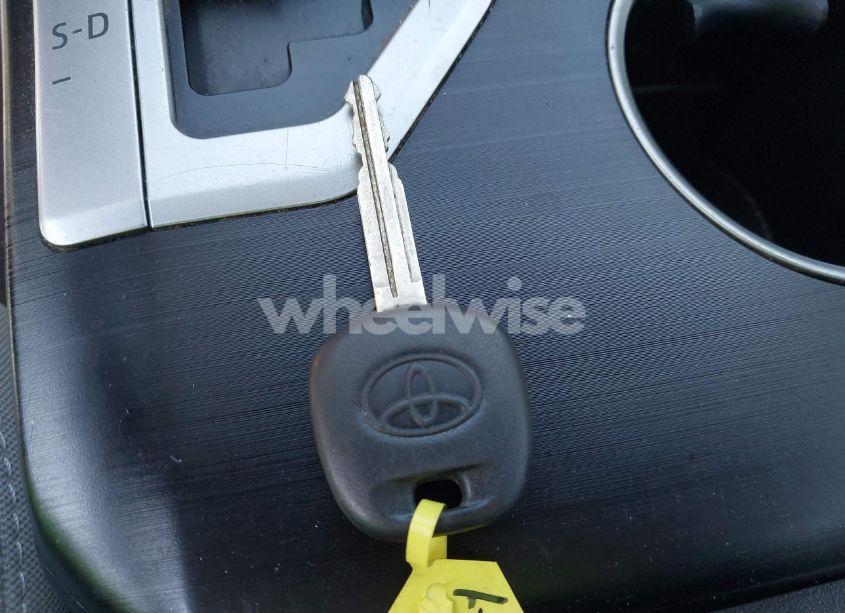 Photo 11 of 2012 Toyota Camry L (VIN 4T4BF1FKXCR210349)