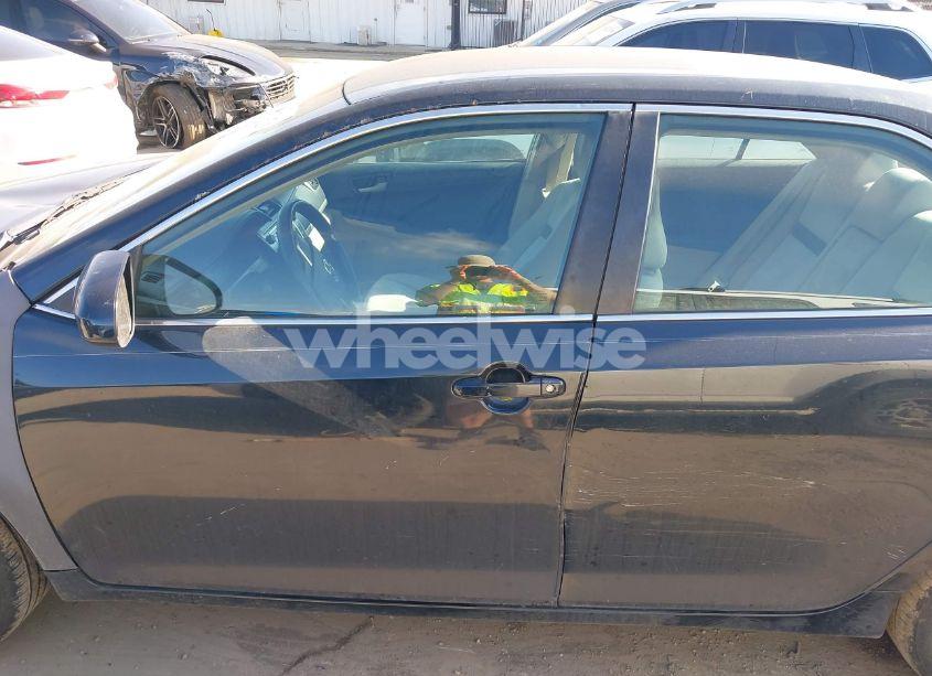 Photo 14 of 2012 Toyota Camry L (VIN 4T4BF1FKXCR212957)