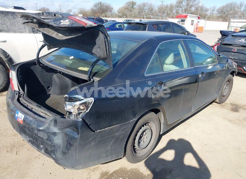 Photo 4 of 2012 Toyota Camry L (VIN 4T4BF1FKXCR212957)