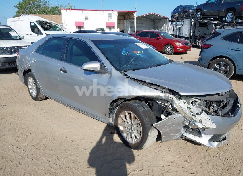2012 Toyota Camry LE (VIN 4T4BF1FKXCR216121) main photo