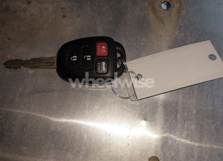 Photo 11 of 2012 Toyota Camry LE (VIN 4T4BF1FKXCR249572)