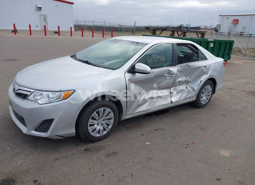 Photo 2 of 2012 Toyota Camry LE (VIN 4T4BF1FKXCR249572)