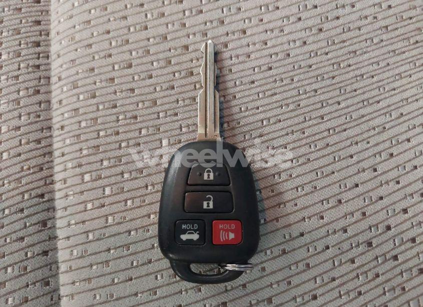 Photo 11 of 2012 Toyota Camry XLE (VIN 4T4BF1FKXCR258756)