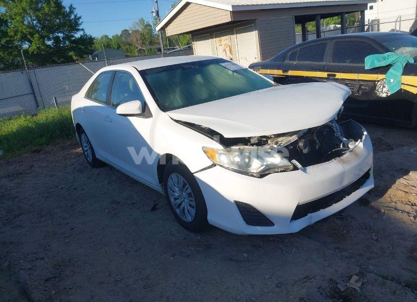 2012 Toyota Camry L (VIN 4T4BF1FKXCR259986) main photo
