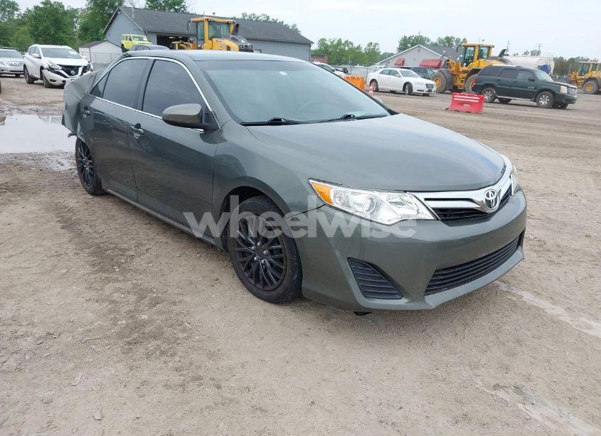 2012 Toyota Camry LE (VIN 4T4BF1FKXCR266338) main photo