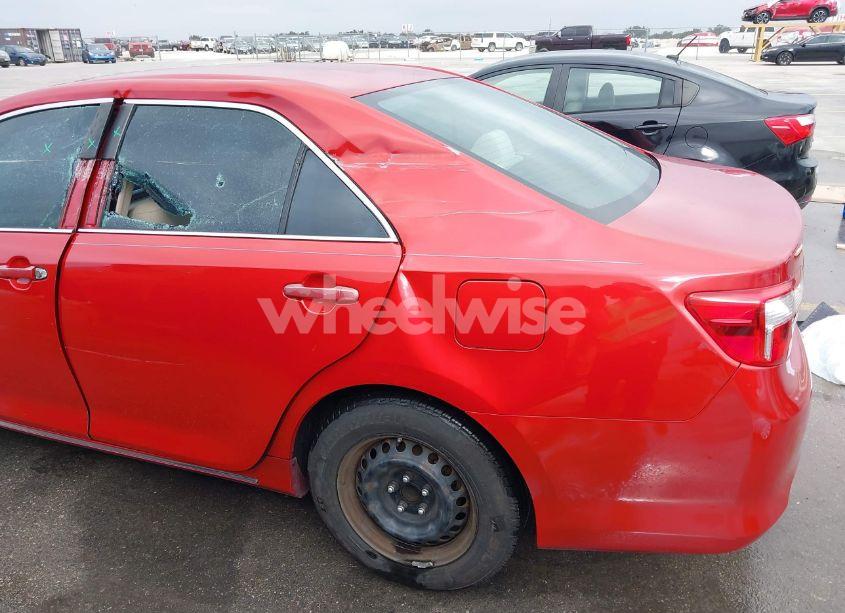 Photo 19 of 2012 Toyota Camry LE (VIN 4T4BF1FKXCR271233)