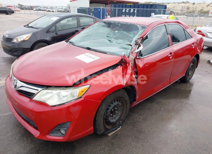 Photo 2 of 2012 Toyota Camry LE (VIN 4T4BF1FKXCR271233)
