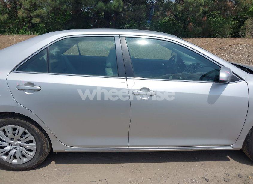 Photo 13 of 2013 Toyota Camry LE (VIN 4T4BF1FKXDR275249)