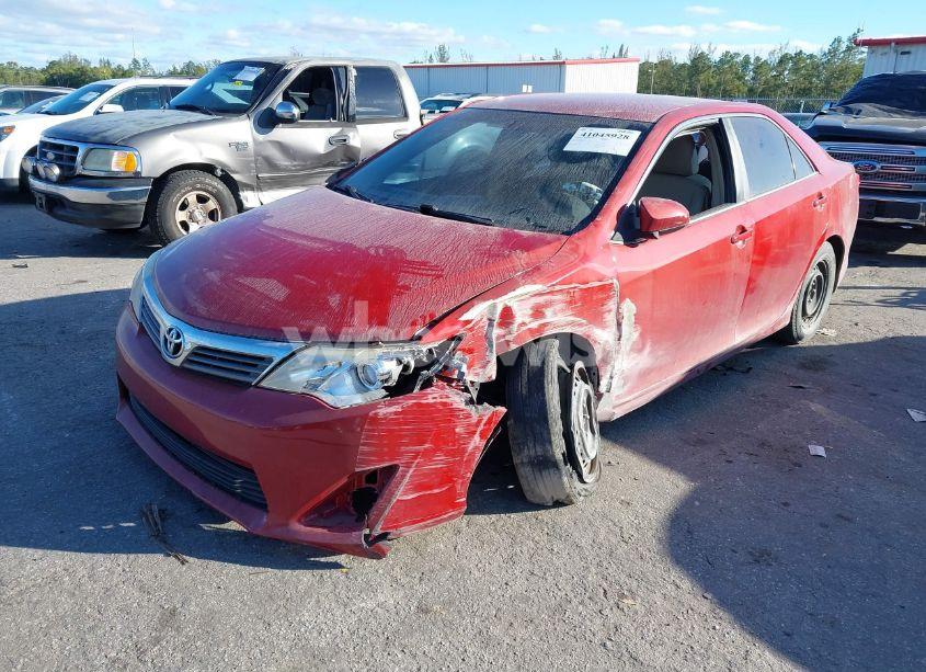 Photo 2 of 2013 Toyota Camry L (VIN 4T4BF1FKXDR284579)