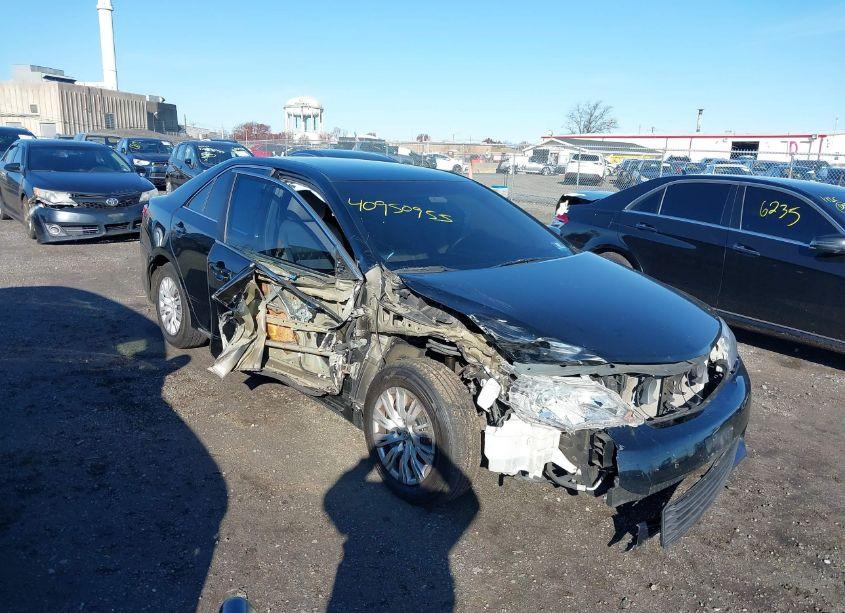 Photo 6 of 2013 Toyota Camry LE (VIN 4T4BF1FKXDR285571)