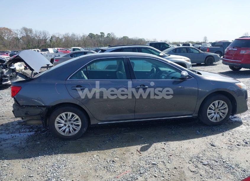 Photo 14 of 2013 Toyota Camry LE (VIN 4T4BF1FKXDR286235)
