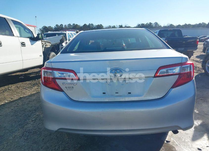 Photo 17 of 2013 Toyota Camry L/SE/LE/XLE (VIN 4T4BF1FKXDR290057)
