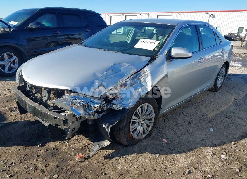 Photo 2 of 2013 Toyota Camry L/SE/LE/XLE (VIN 4T4BF1FKXDR290057)