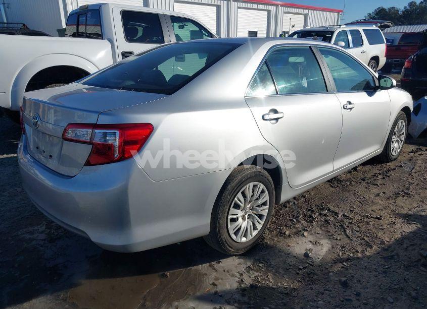 Photo 4 of 2013 Toyota Camry L/SE/LE/XLE (VIN 4T4BF1FKXDR290057)
