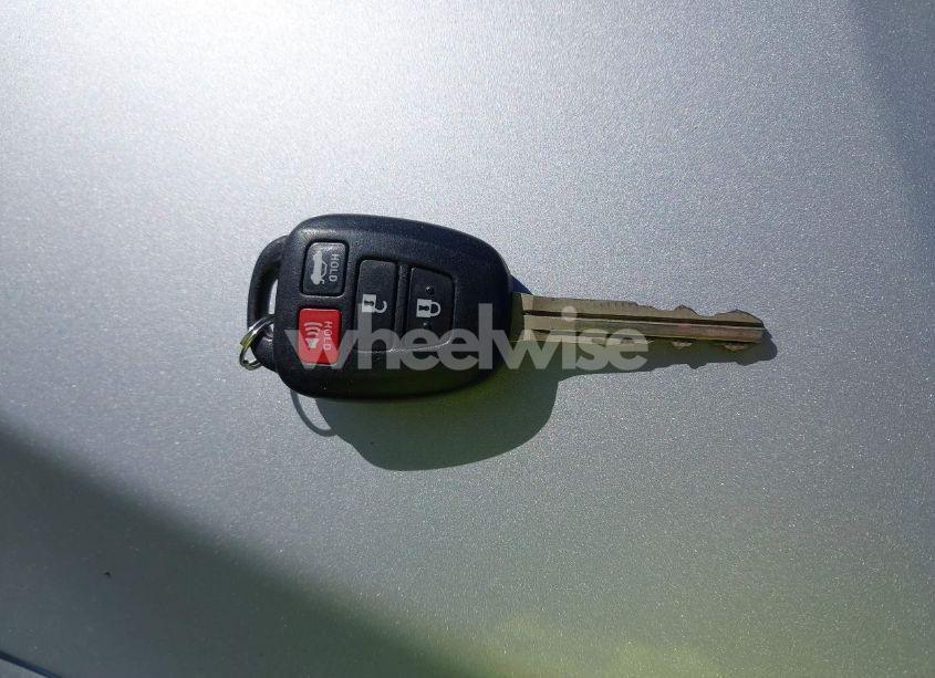 Photo 11 of 2013 Toyota Camry LE (VIN 4T4BF1FKXDR322599)