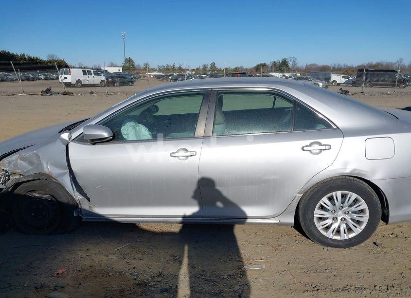 Photo 14 of 2013 Toyota Camry LE (VIN 4T4BF1FKXDR322599)