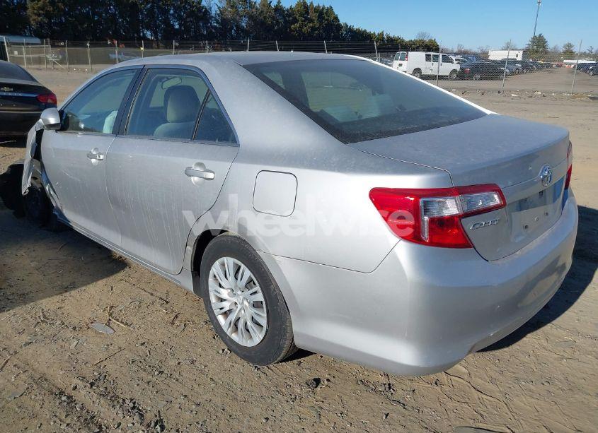 Photo 3 of 2013 Toyota Camry LE (VIN 4T4BF1FKXDR322599)