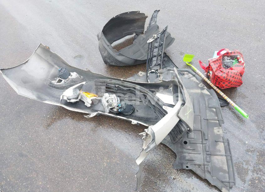 Photo 12 of 2013 Toyota Camry XLE (VIN 4T4BF1FKXDR333490)