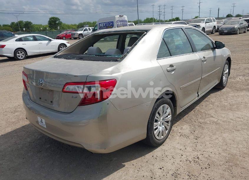 Photo 4 of 2014 Toyota Camry LE (VIN 4T4BF1FKXER345012)