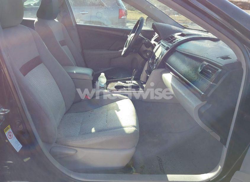 Photo 5 of 2014 Toyota Camry XLE (VIN 4T4BF1FKXER349223)