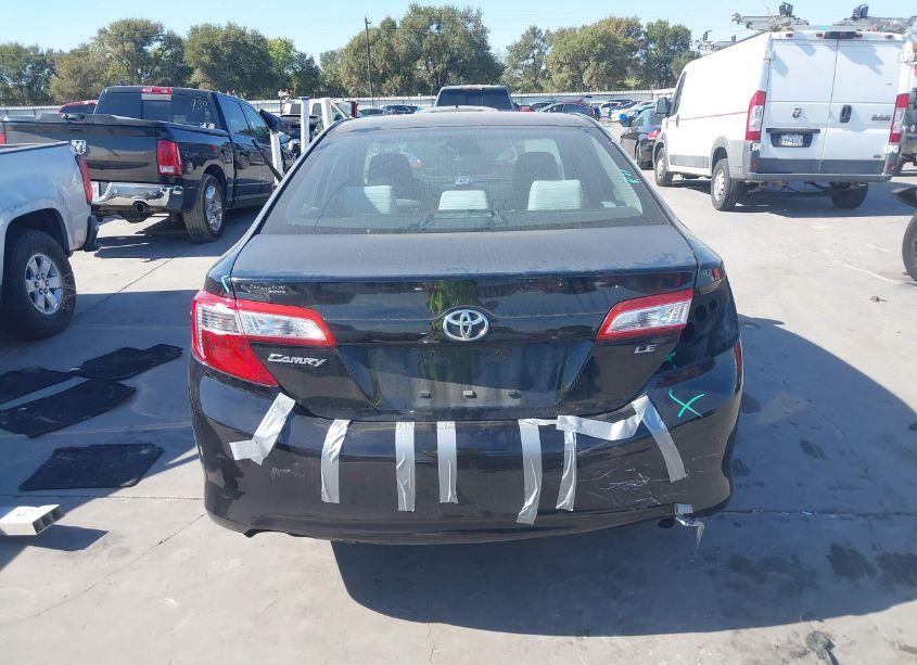 Photo 17 of 2014 Toyota Camry LE (VIN 4T4BF1FKXER356477)