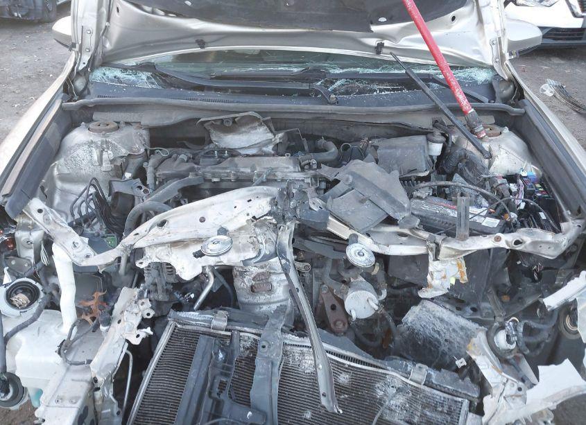 Photo 10 of 2014 Toyota Camry LE (VIN 4T4BF1FKXER366149)