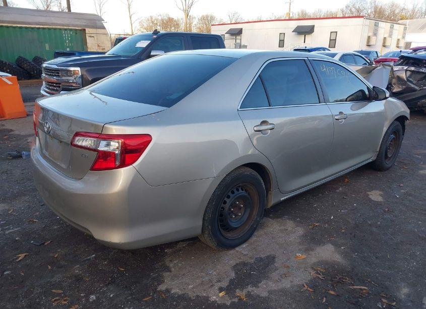 Photo 4 of 2014 Toyota Camry LE (VIN 4T4BF1FKXER366149)