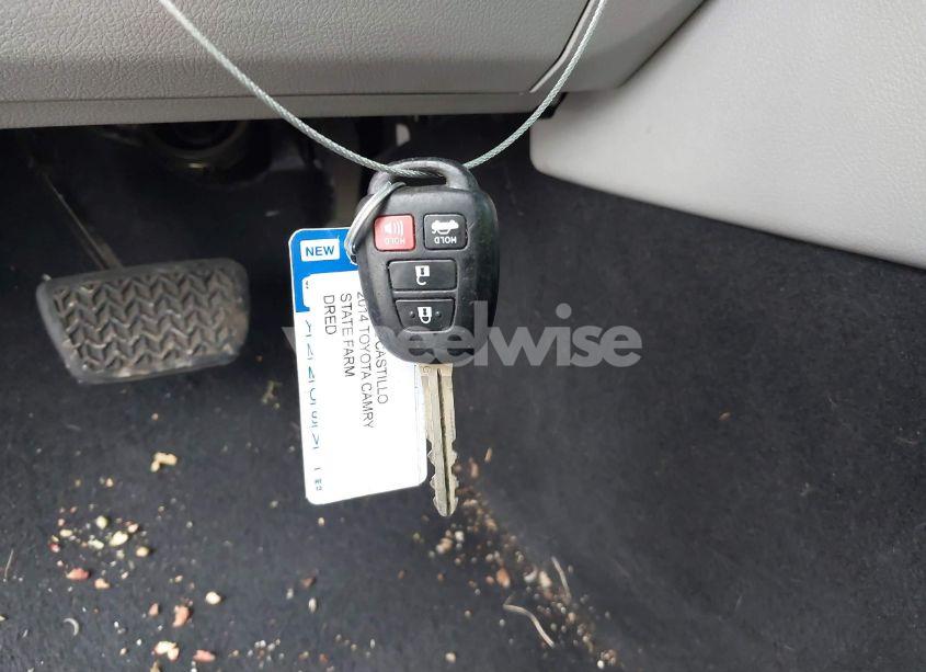 Photo 11 of 2014 Toyota Camry LE (VIN 4T4BF1FKXER397031)