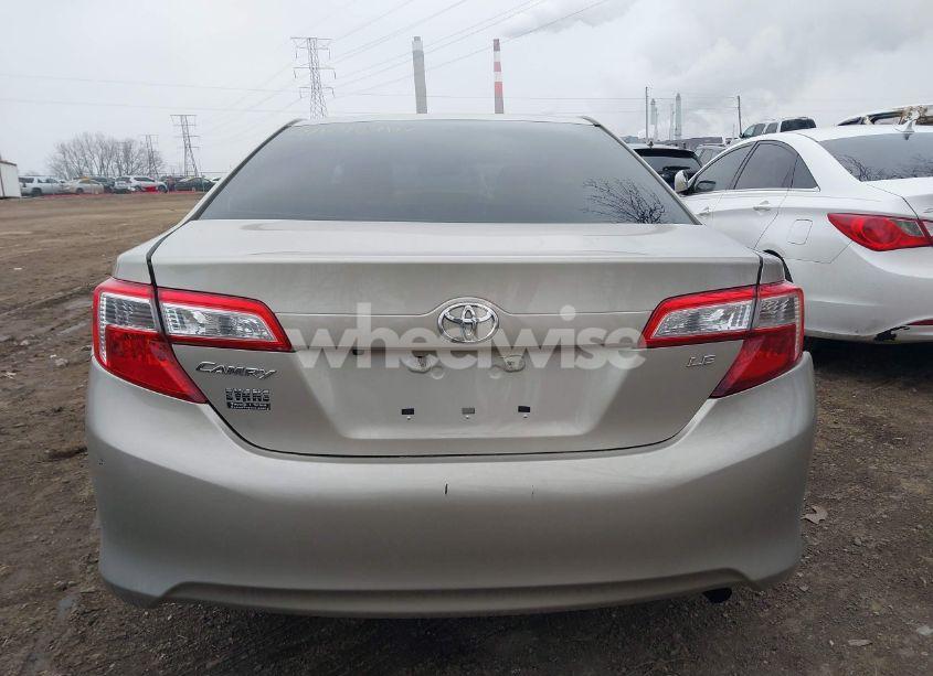 Photo 16 of 2014 Toyota Camry LE (VIN 4T4BF1FKXER406777)