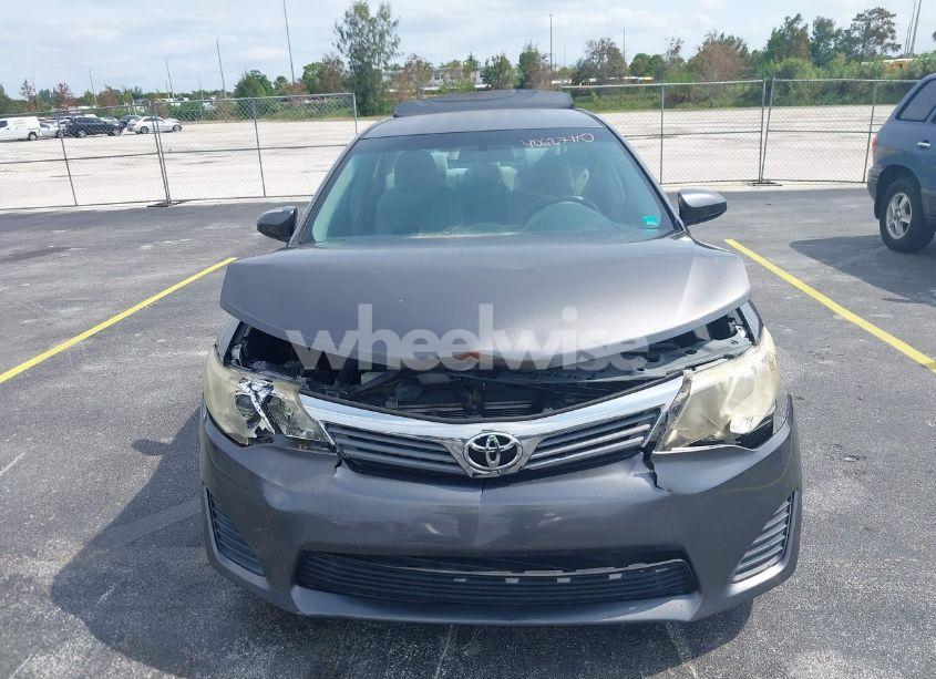 Photo 12 of 2014 Toyota Camry L (VIN 4T4BF1FKXER413082)