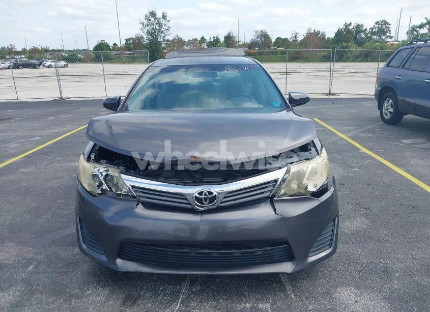Photo 6 of 2014 Toyota Camry L (VIN 4T4BF1FKXER413082)
