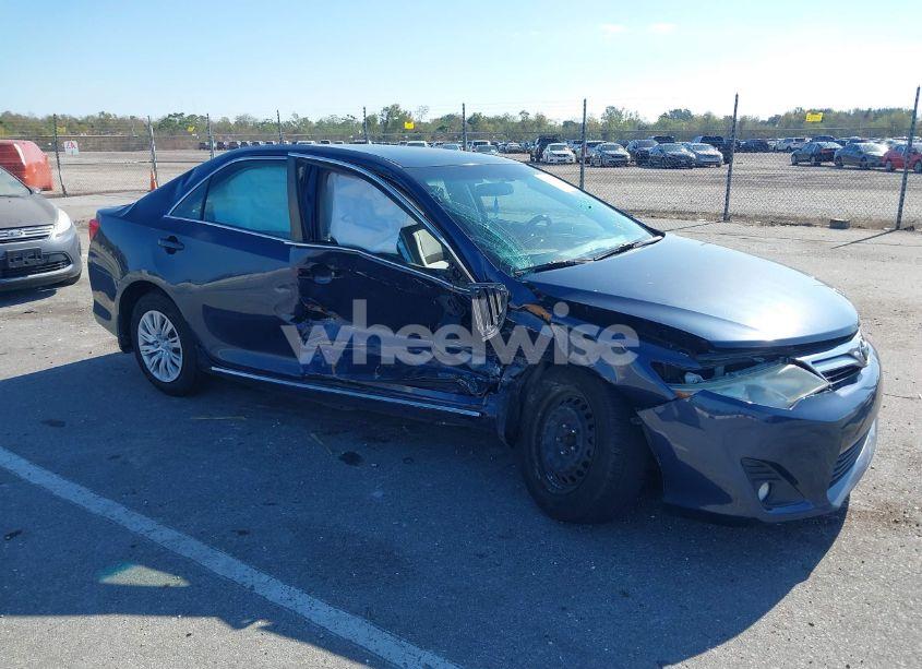 Photo 6 of 2014 Toyota Camry LE (VIN 4T4BF1FKXER418315)