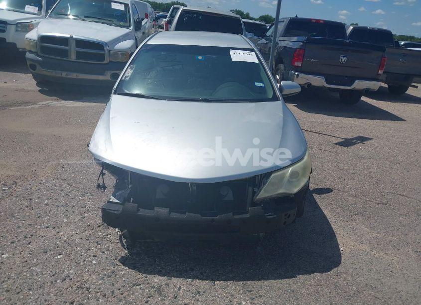 Photo 13 of 2014 Toyota Camry LE (VIN 4T4BF1FKXER436068)