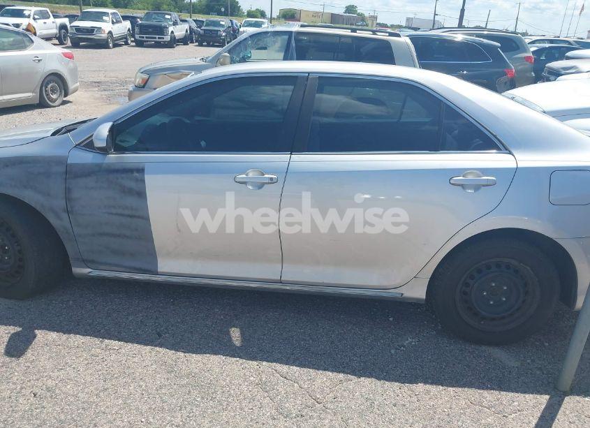 Photo 15 of 2014 Toyota Camry LE (VIN 4T4BF1FKXER436068)