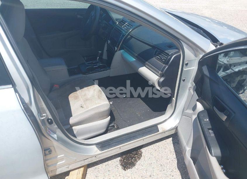 Photo 5 of 2014 Toyota Camry LE (VIN 4T4BF1FKXER436068)