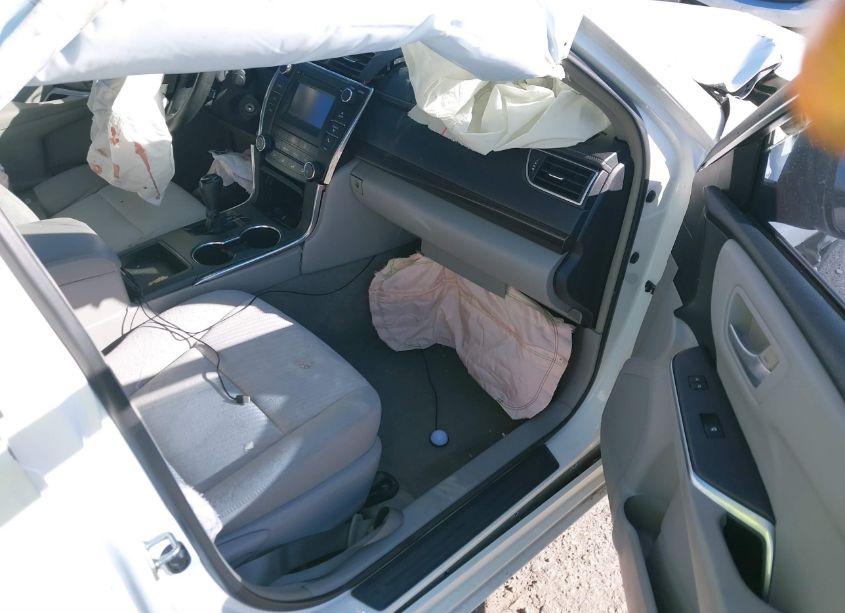 Photo 5 of 2015 Toyota Camry LE (VIN 4T4BF1FKXFR459271)