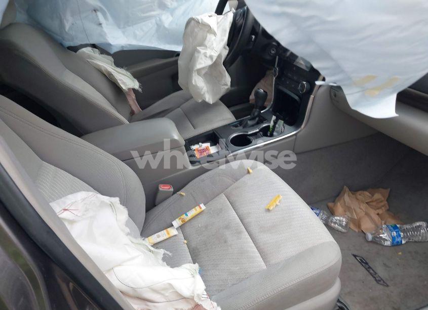 Photo 5 of 2015 Toyota Camry LE (VIN 4T4BF1FKXFR464308)