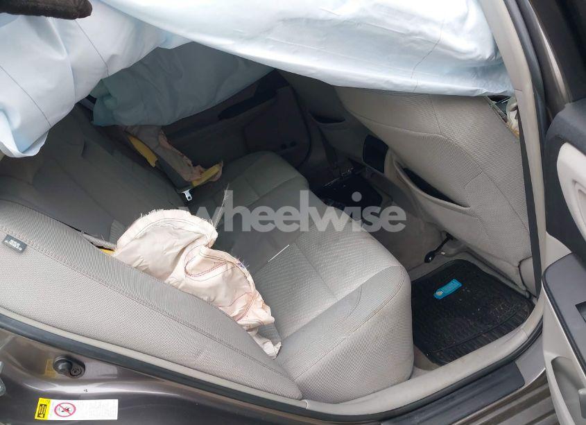 Photo 8 of 2015 Toyota Camry LE (VIN 4T4BF1FKXFR464308)